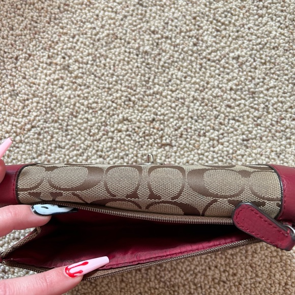 Coach Wallet - Picture 3 of 4